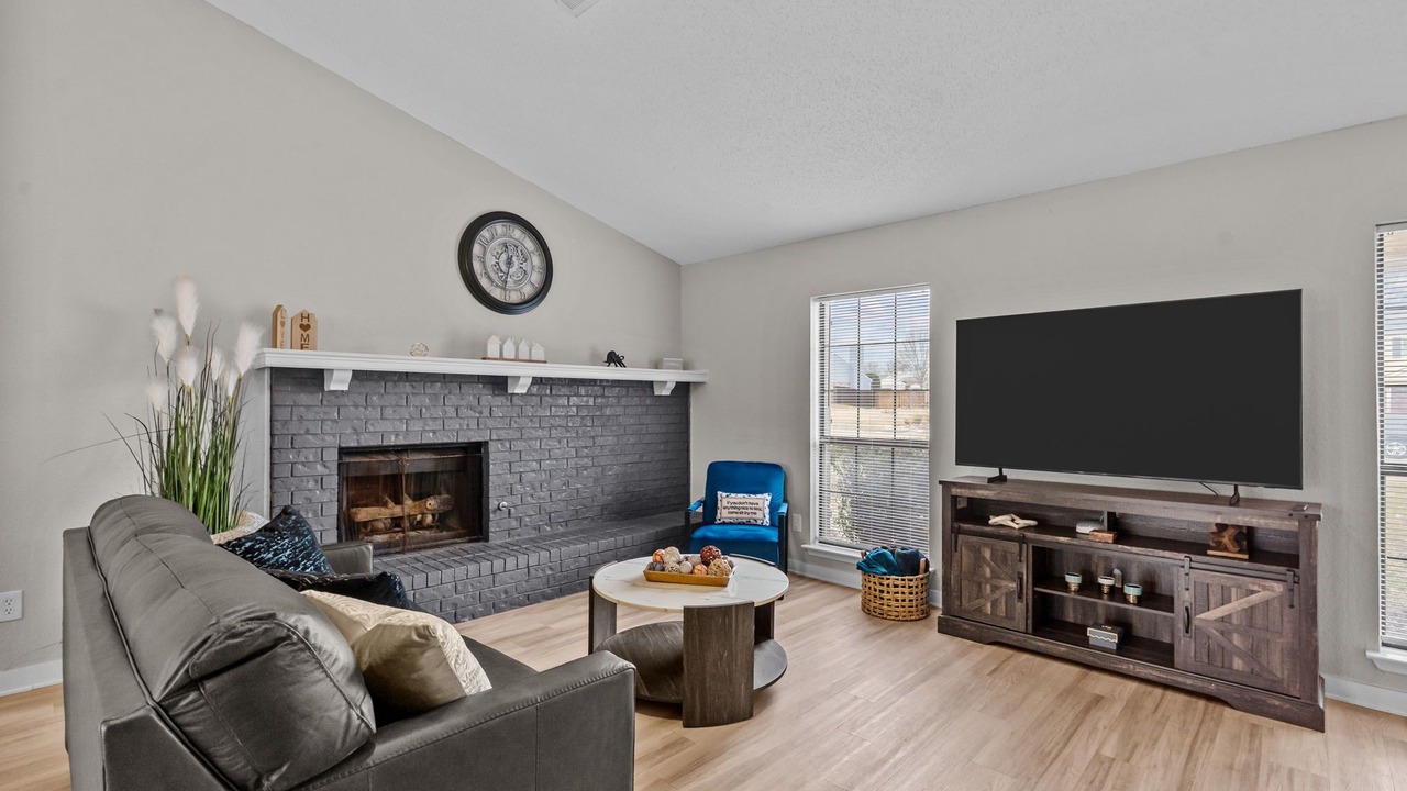 Photo of Livingroom in Flower Mound
