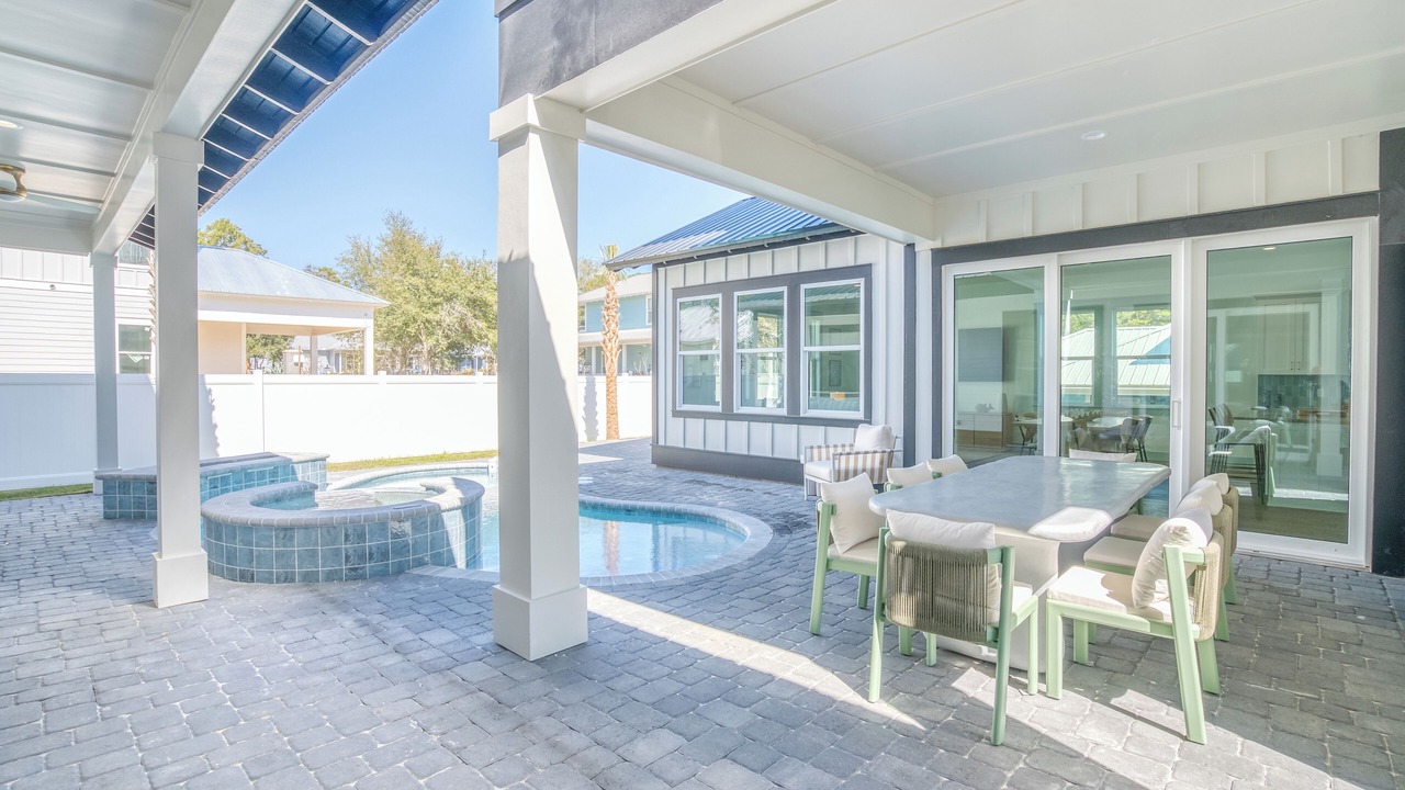 Photo of Outdoor in Gulfview Heights