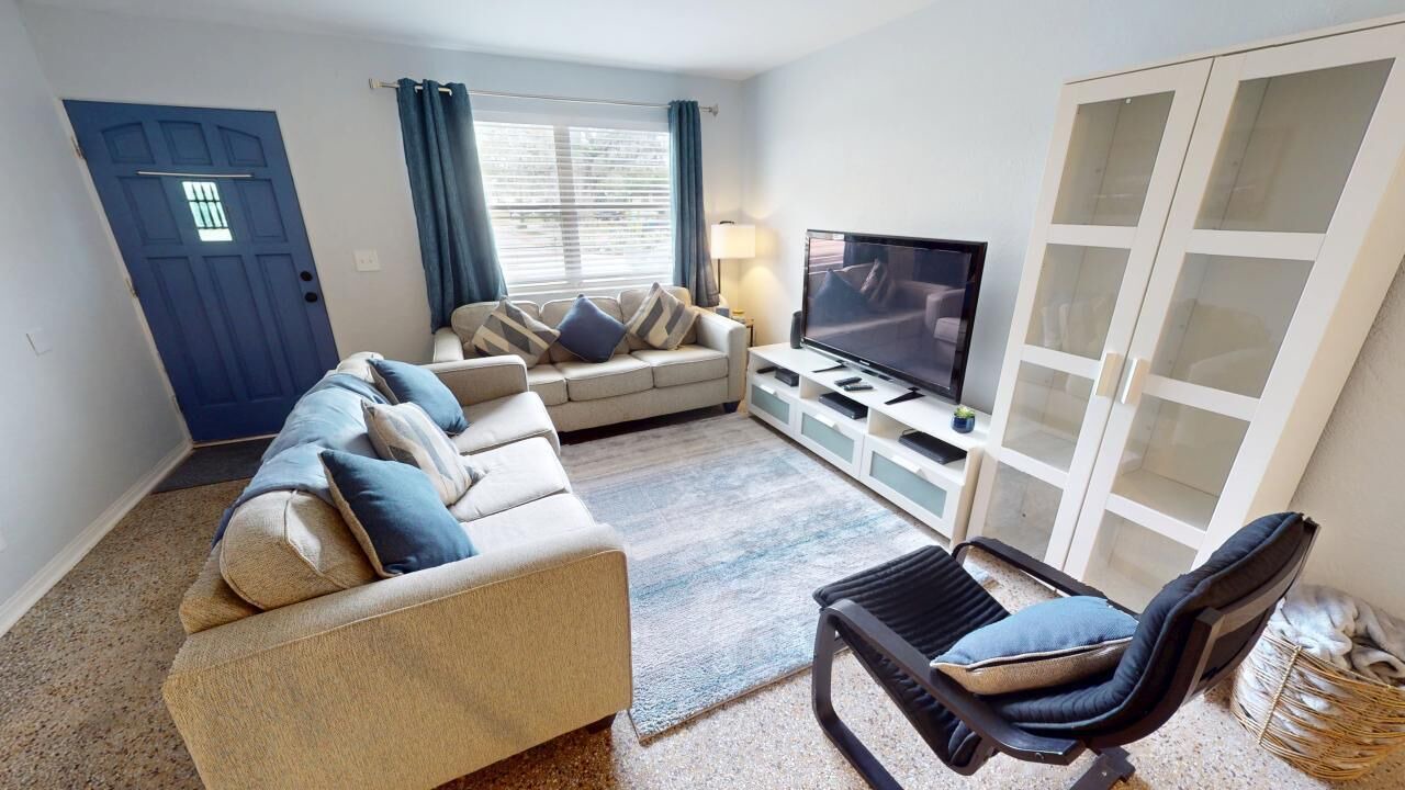 Photo of Livingroom in South Daytona