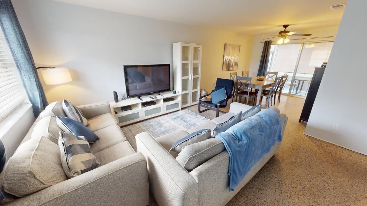Photo of Livingroom in South Daytona