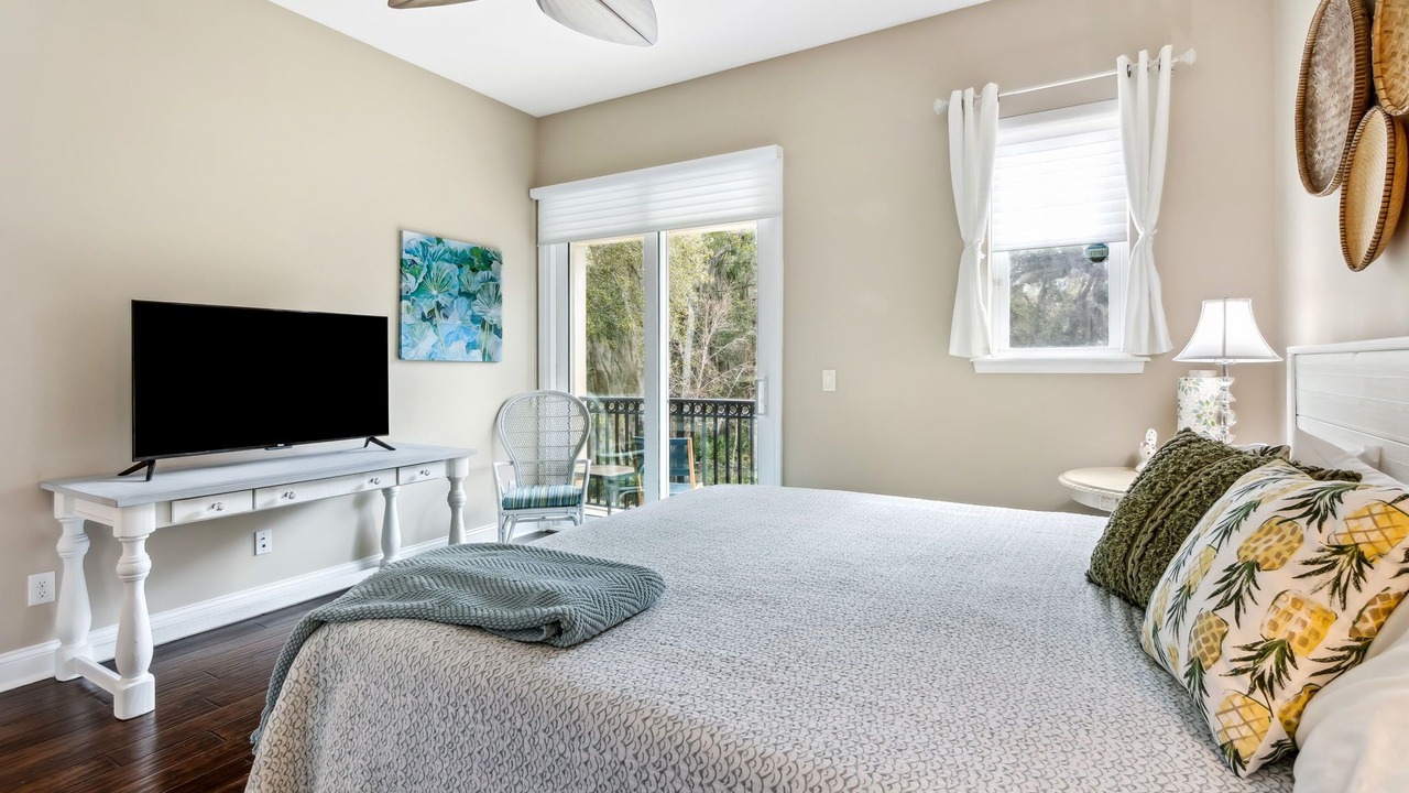 Photo of Patio Balcony in American Beach