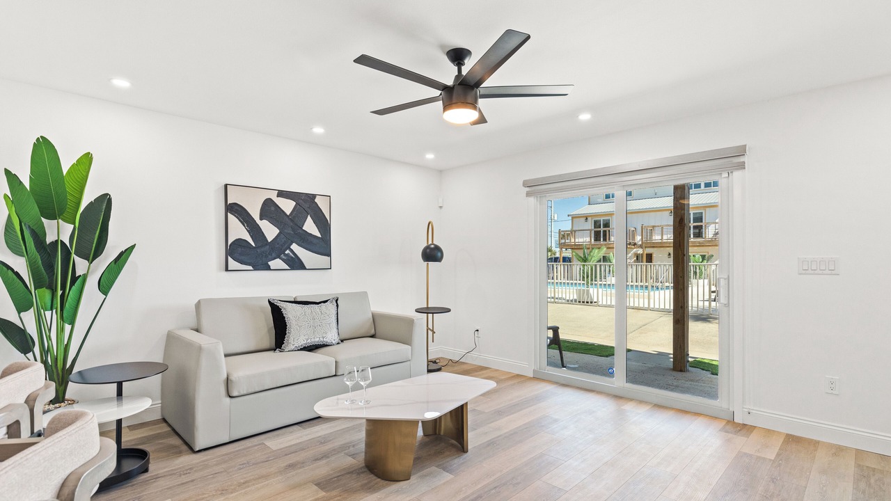 Photo of Livingroom in Silver Sands