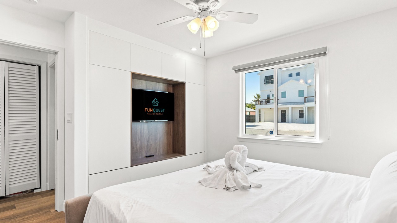 Photo of Bedroom in Silver Sands