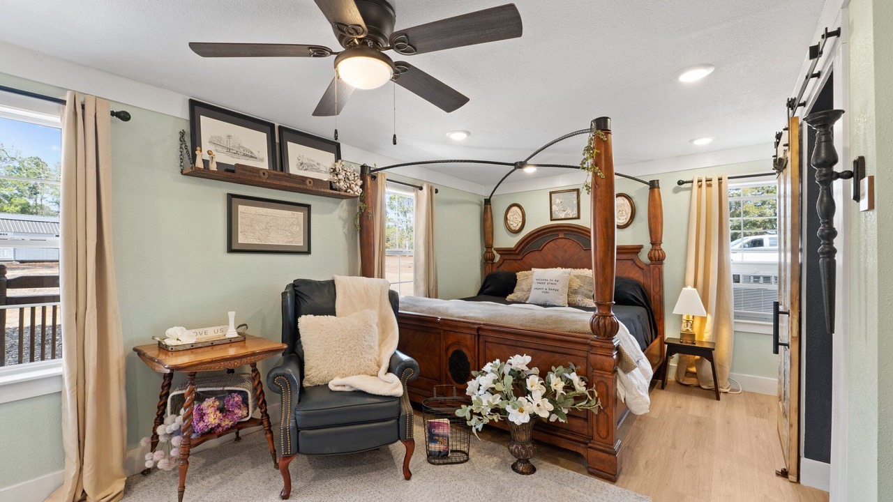 Photo of Bedroom in Chipley
