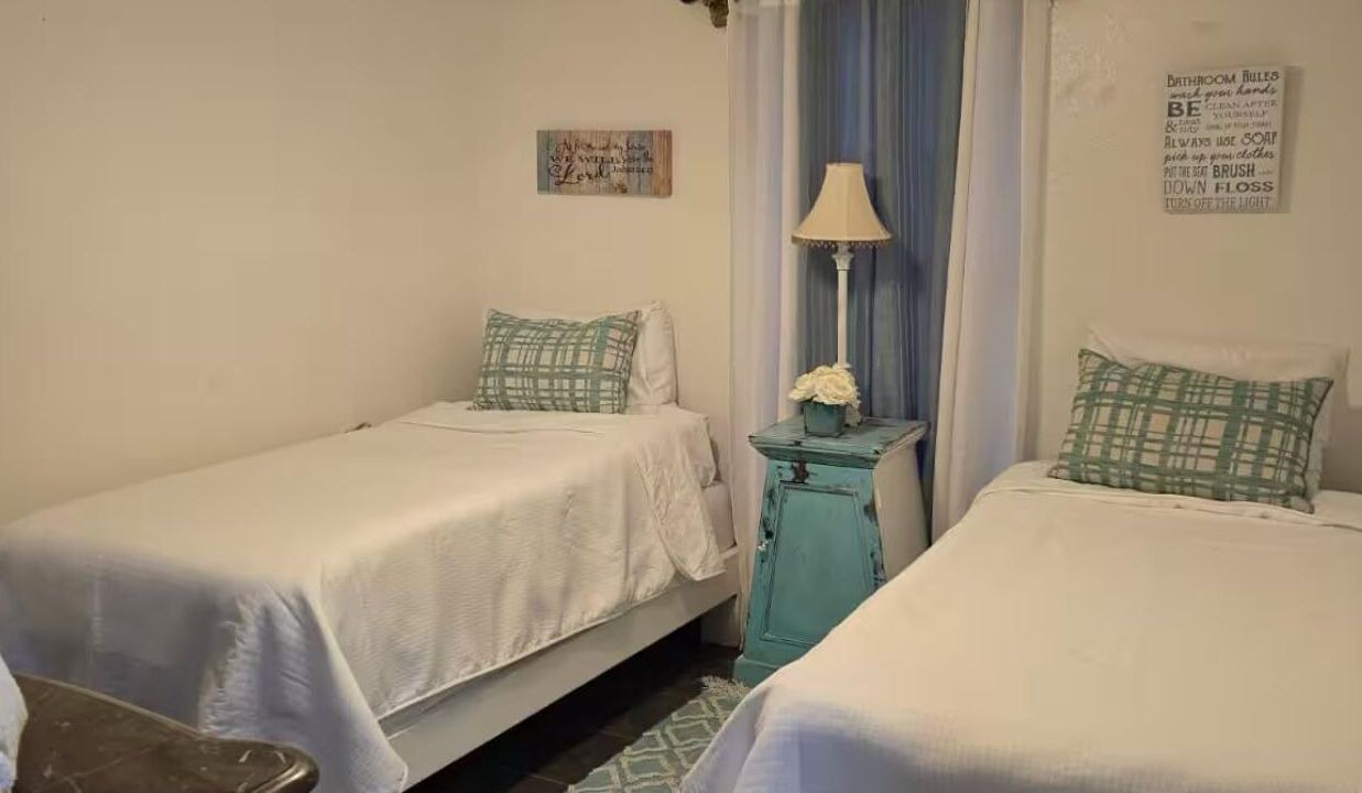 Photo of Bedroom in Southwest Arlington