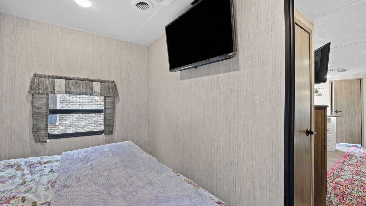 Photo of Bedroom in Chipley