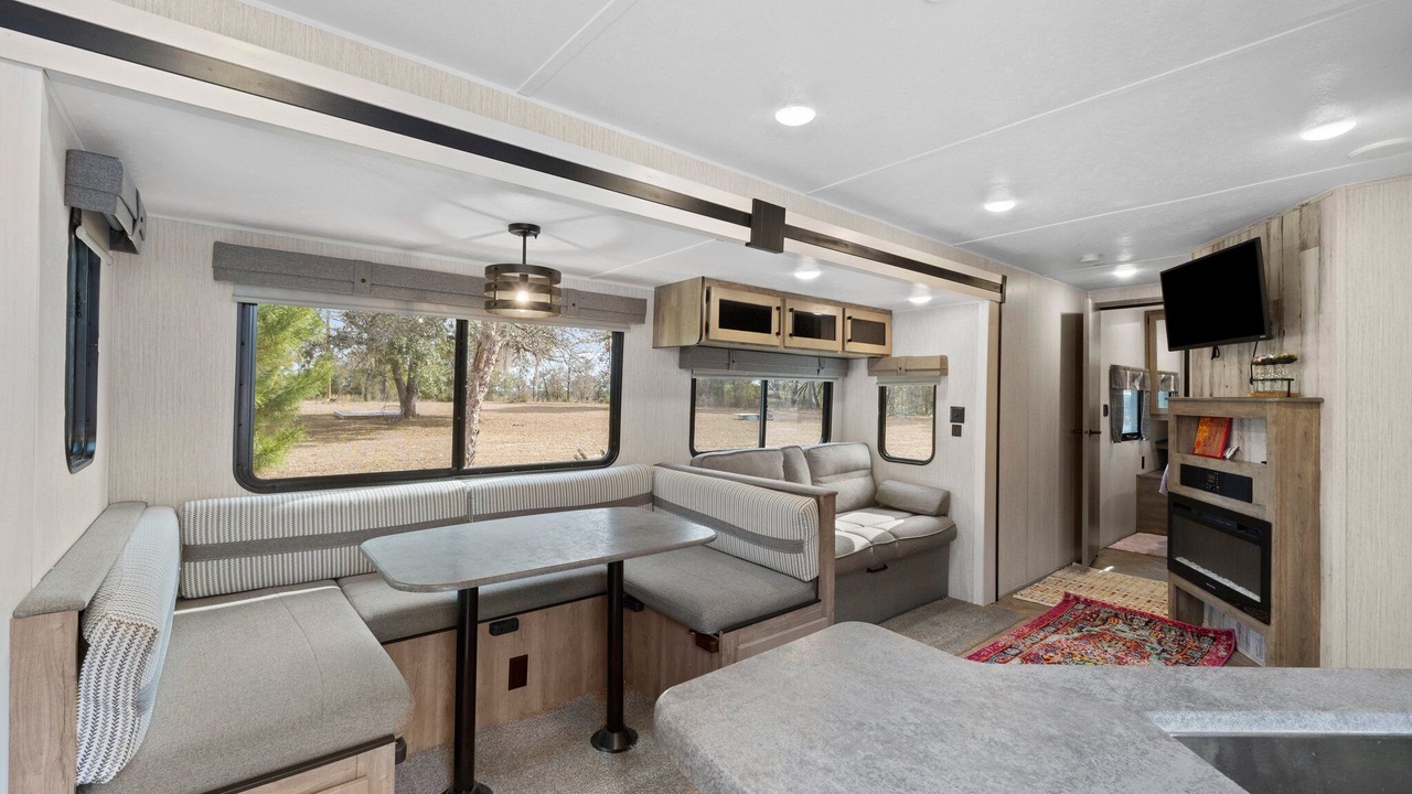 Photo of Livingroom in Chipley
