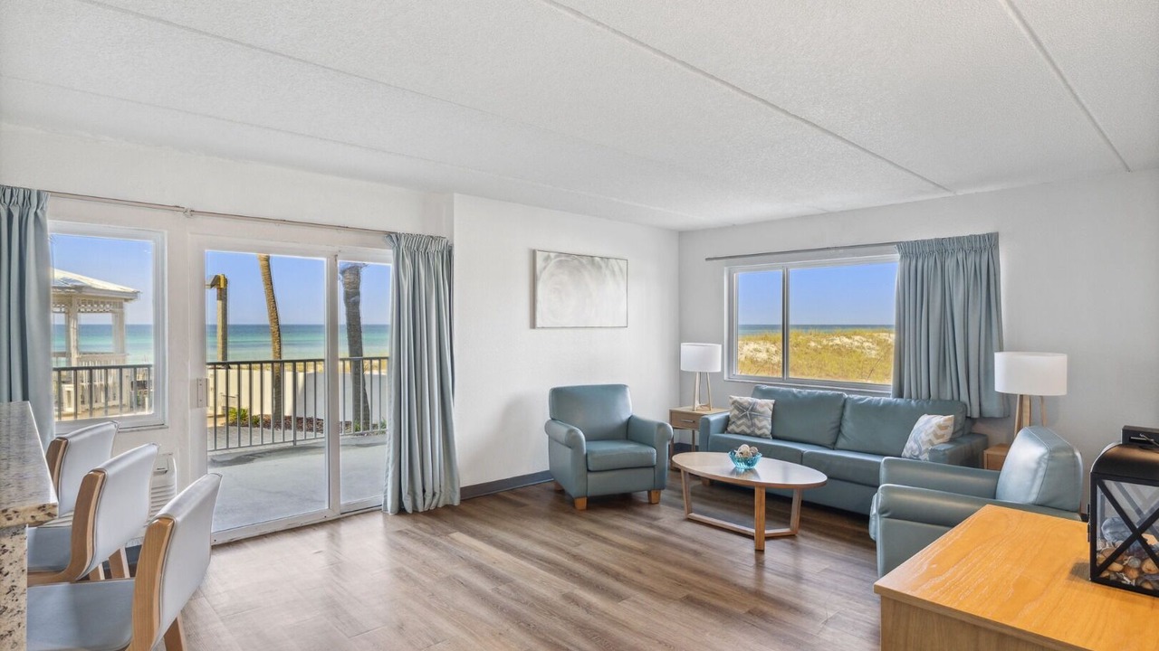 Photo of Livingroom in Fort Bay