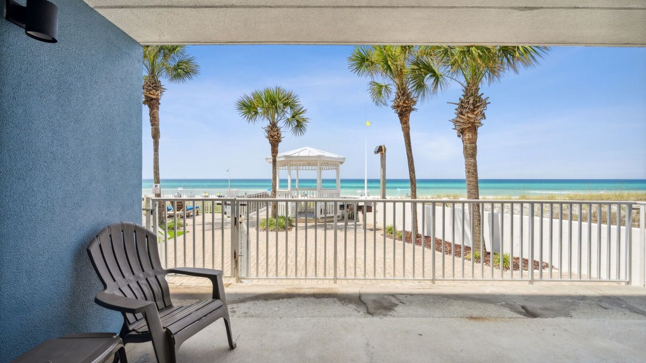 Photo of Patio Balcony in Fort Bay
