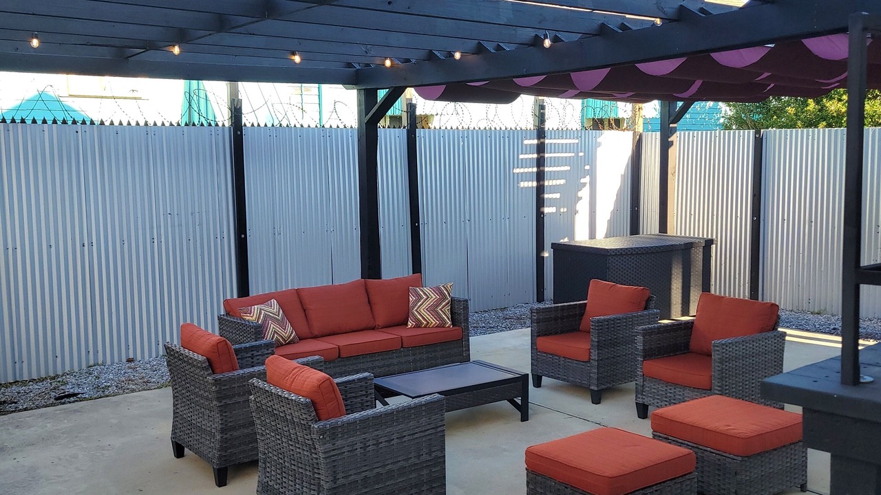 Photo of Patio Balcony in Faubourg Delassize