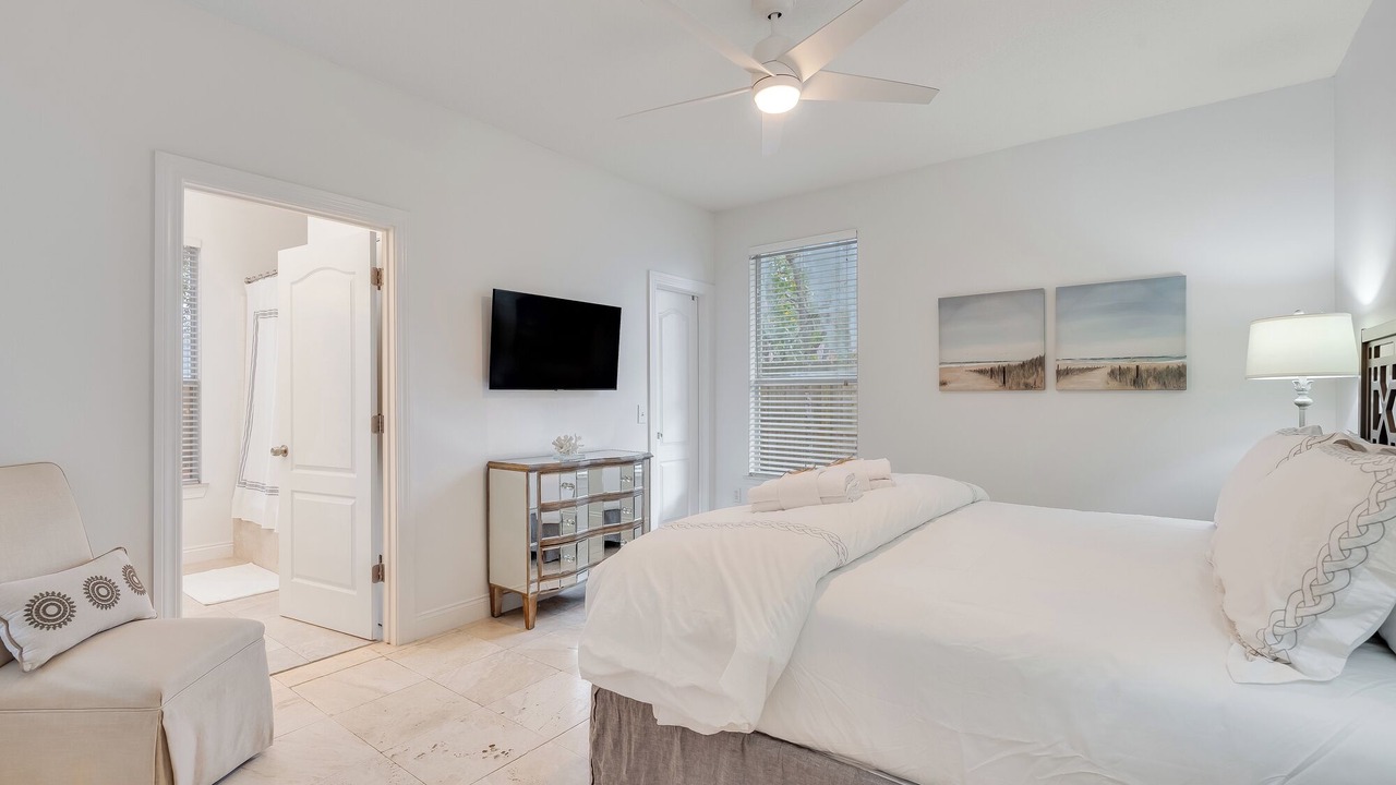 Photo of Bedroom in White's Gulfview