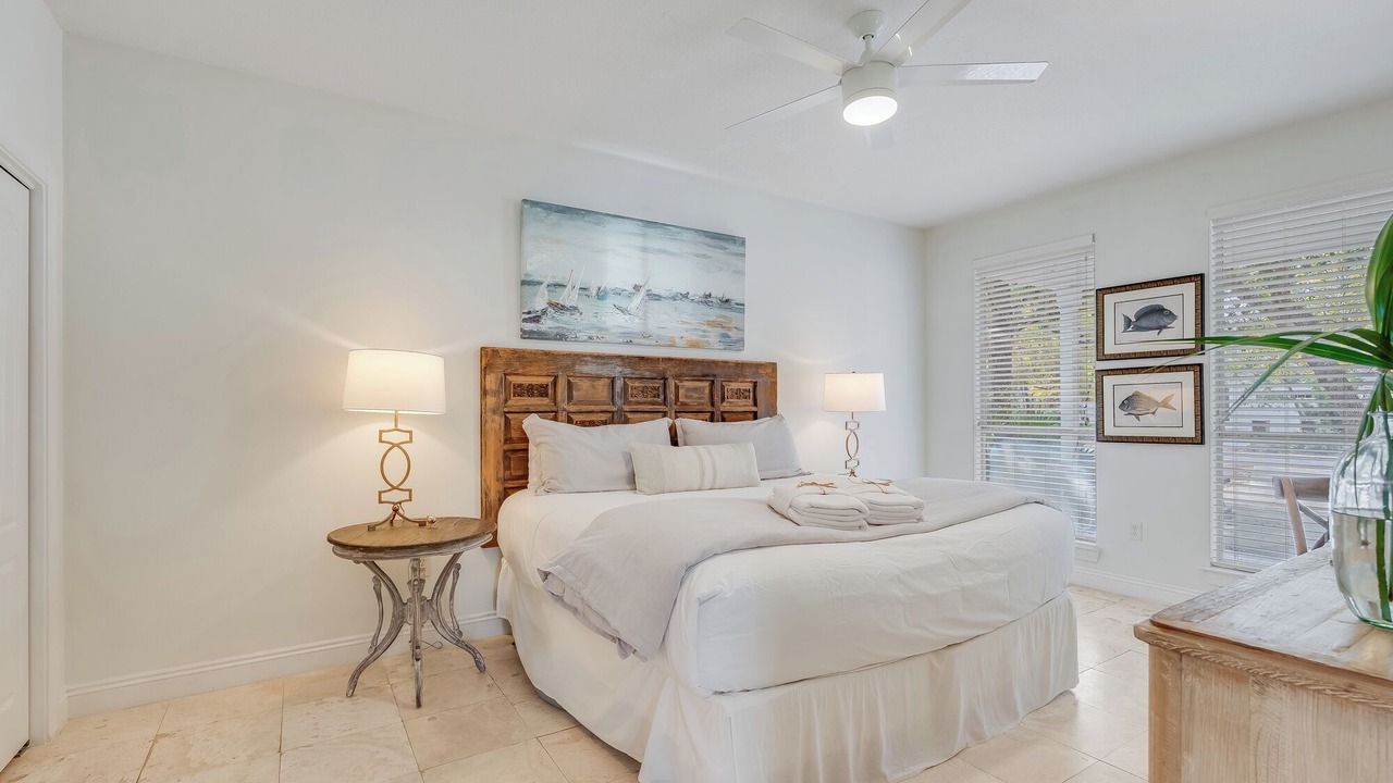 Photo of Bedroom in White's Gulfview