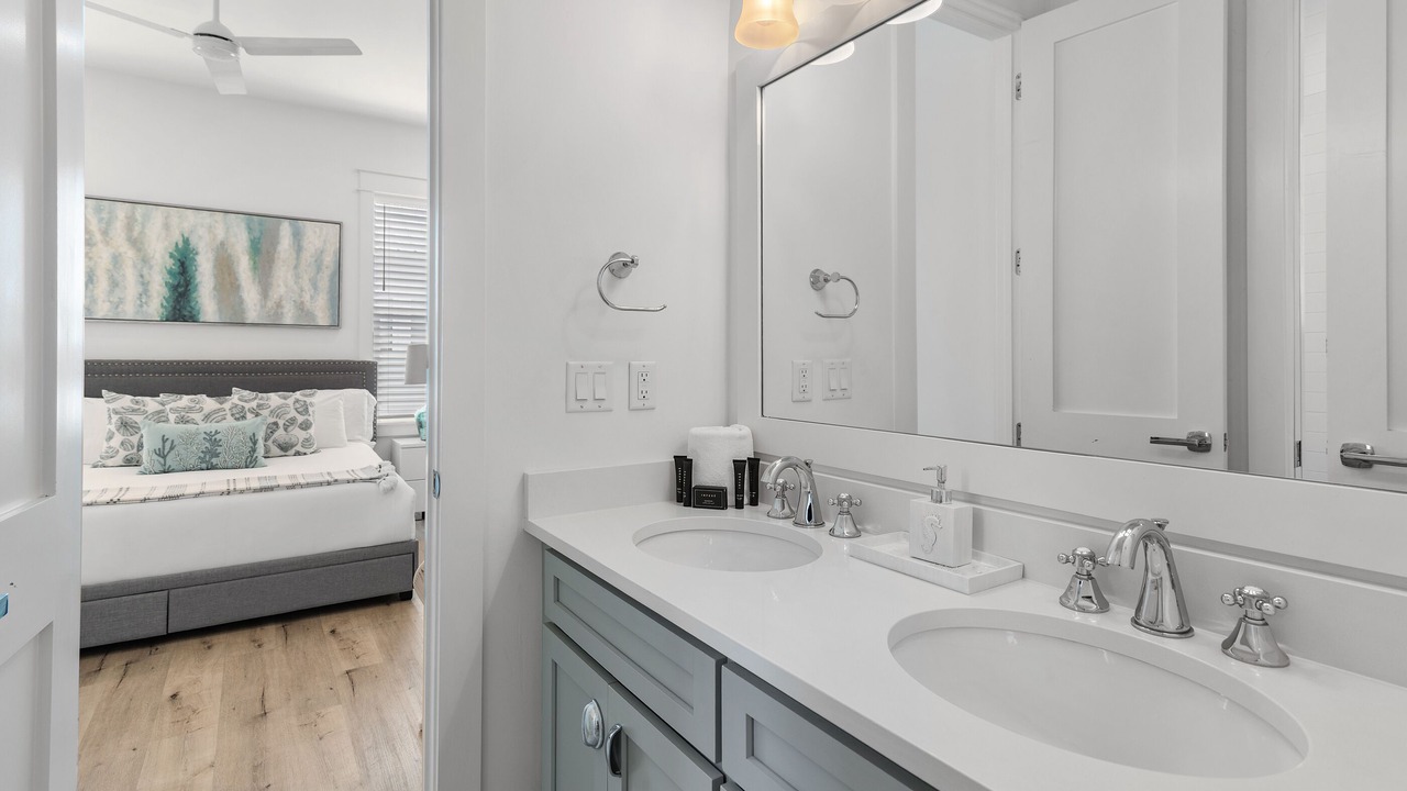 Photo of Bathroom in Village of Sugar Beach