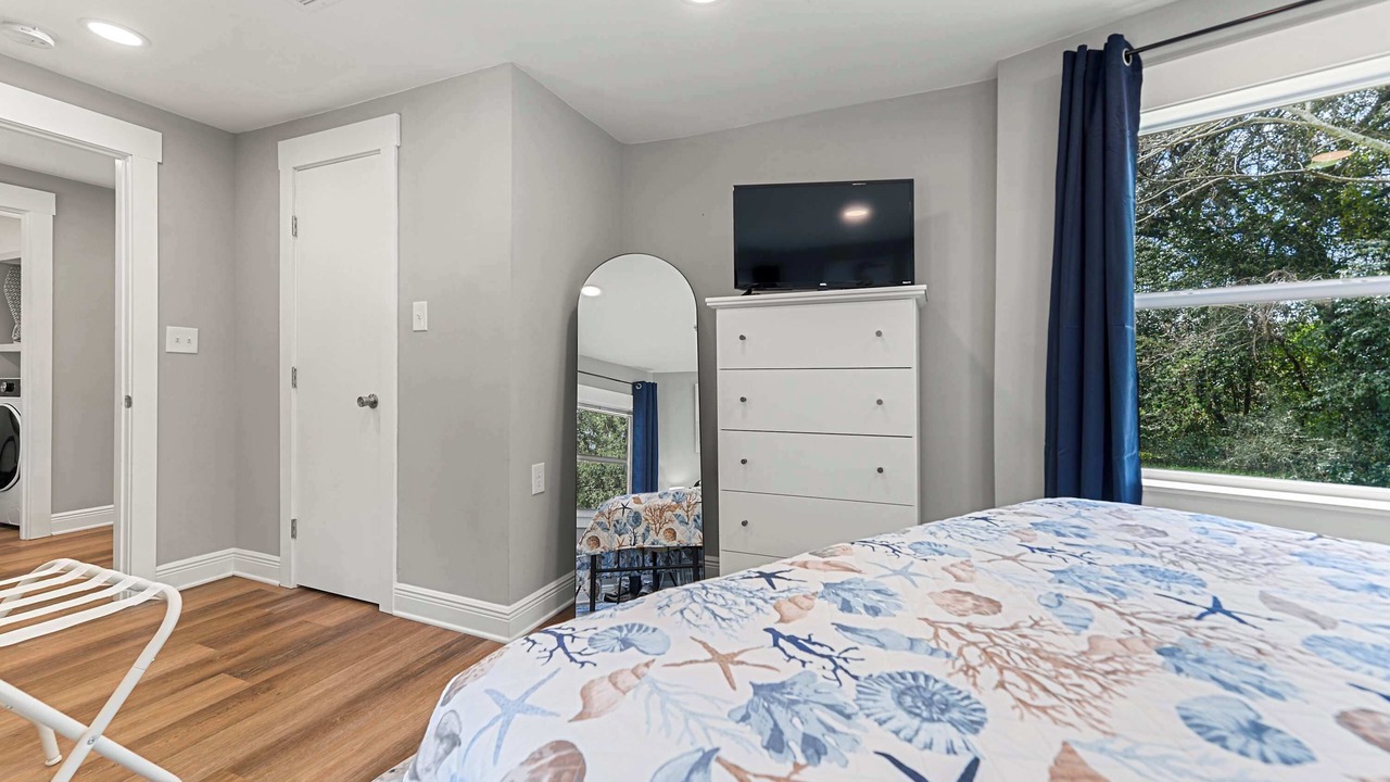 Photo of Bedroom in Gulfport