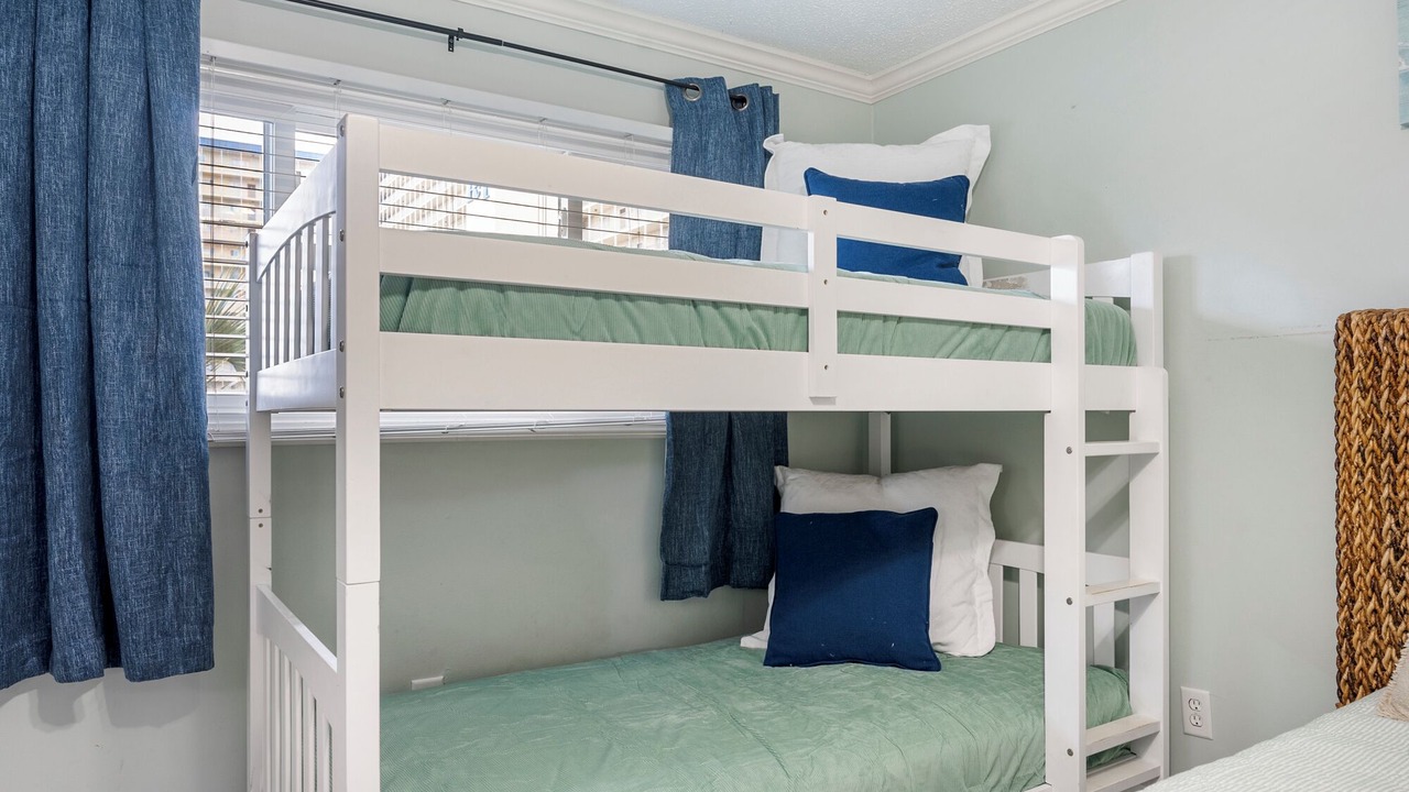 Photo of Bedroom in Crescent Beach