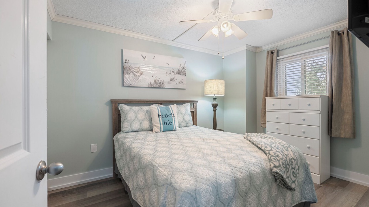 Photo of Bedroom in Crescent Beach