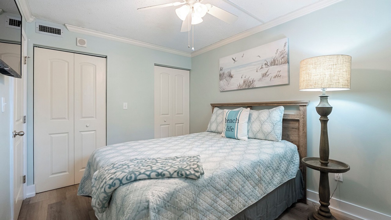 Photo of Bedroom in Crescent Beach