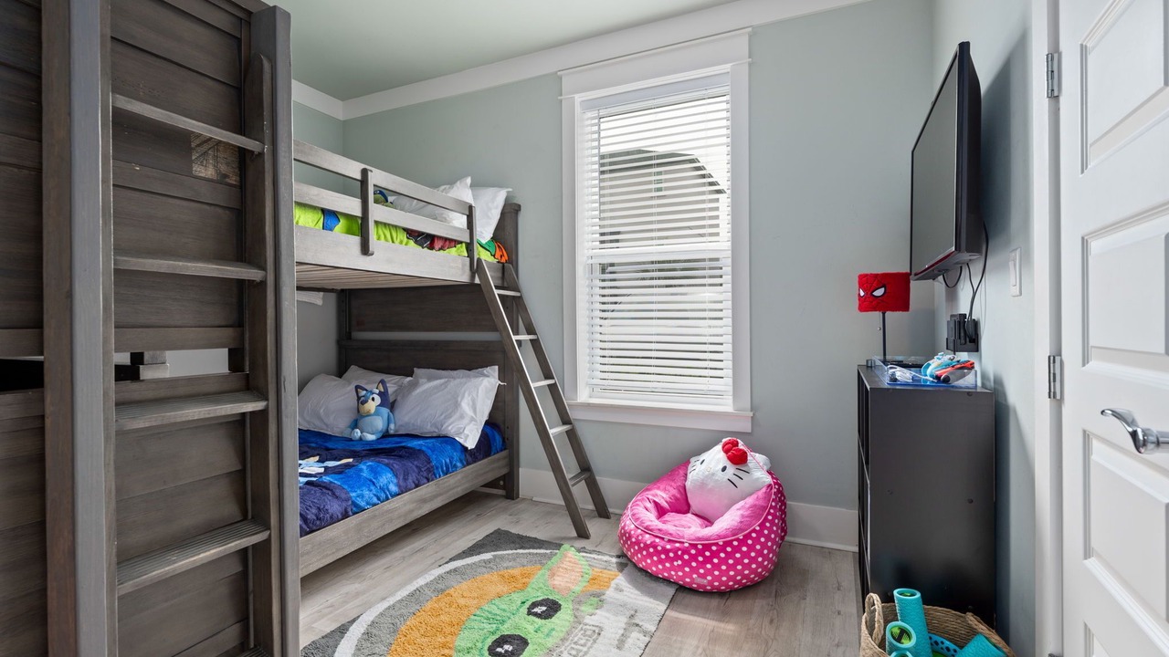 Photo of Bedroom in Emerald Waters Village