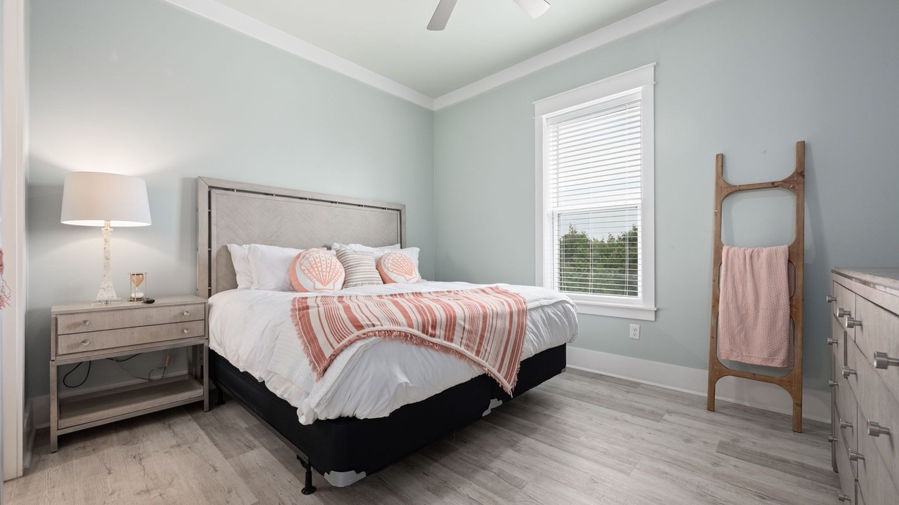Photo of Bedroom in Emerald Waters Village