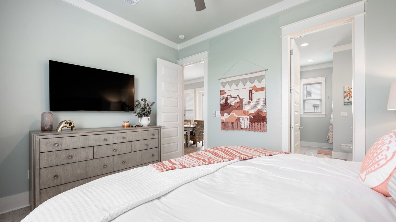 Photo of Bedroom in Emerald Waters Village