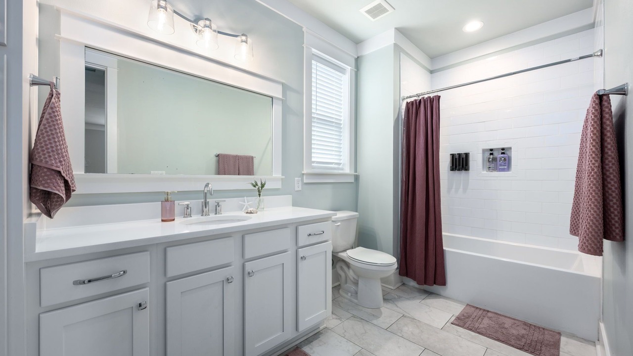 Photo of Bathroom in Emerald Waters Village