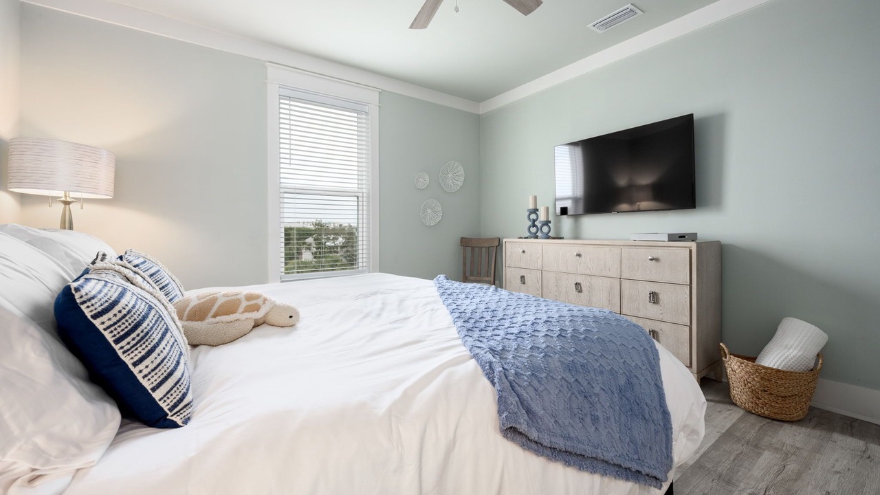 Photo of Bedroom in Emerald Waters Village