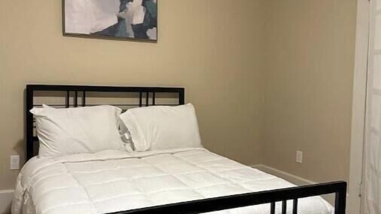 Photo of Bedroom in Whitney