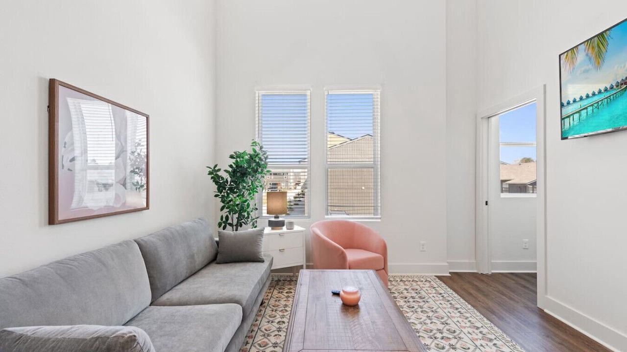 Photo of Livingroom in Lafayette