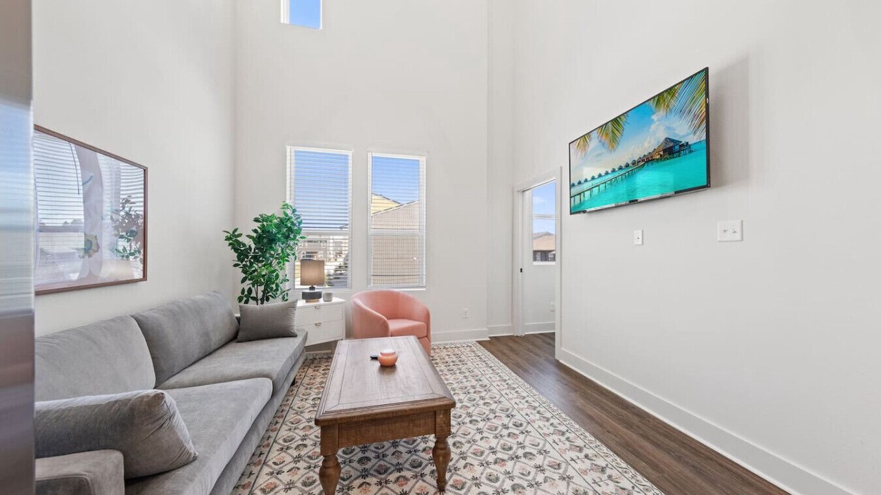 Photo of Livingroom in Lafayette