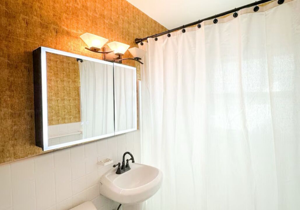 Photo of Bathroom in Downtown Fort Lauderdale