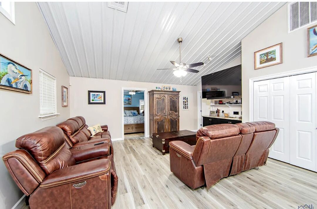 Photo of Bedroom in Chauvin