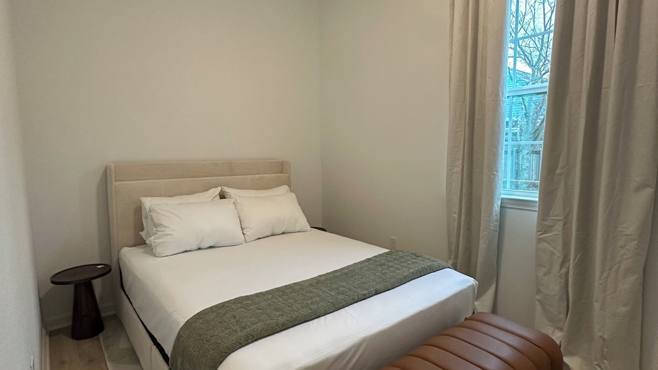 Photo of Bedroom in East Riverside