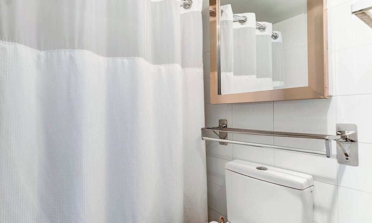 Photo of Bathroom in Hendricks and Venice Isles