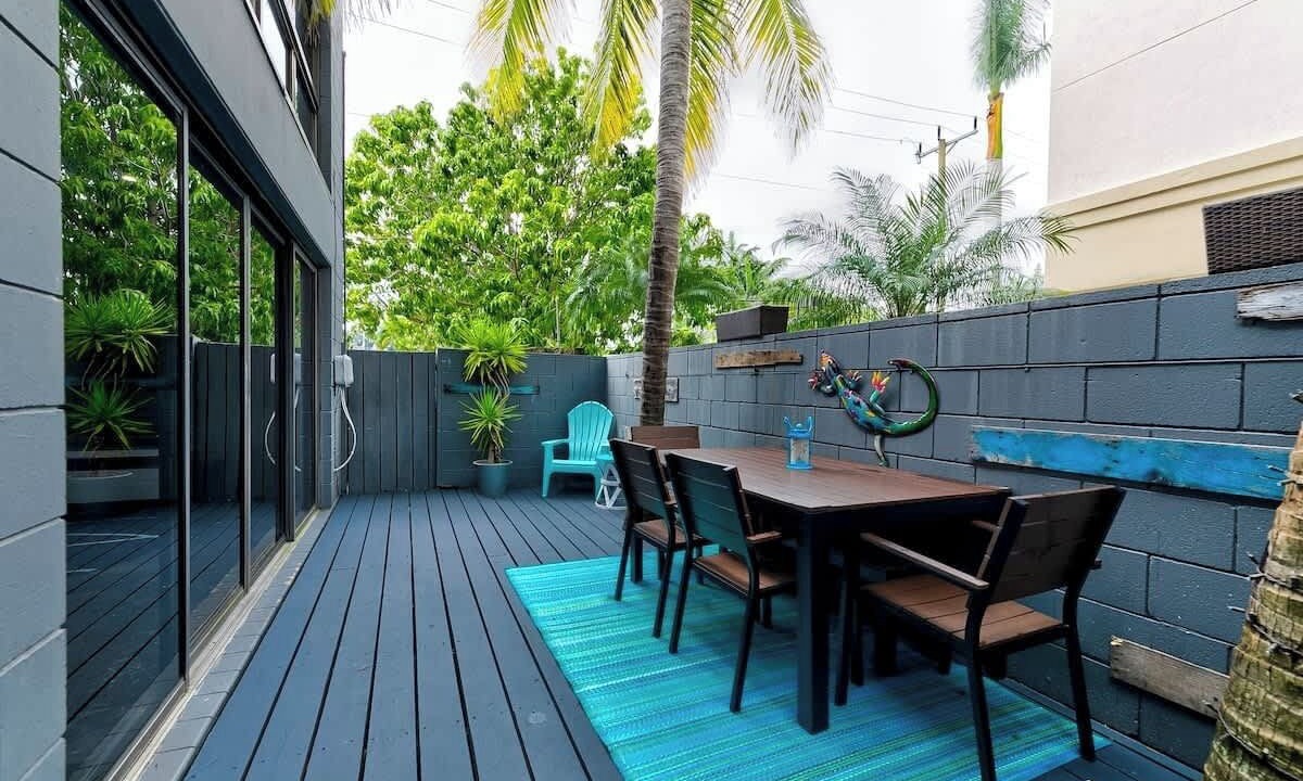 Photo of Outdoor in Hendricks and Venice Isles
