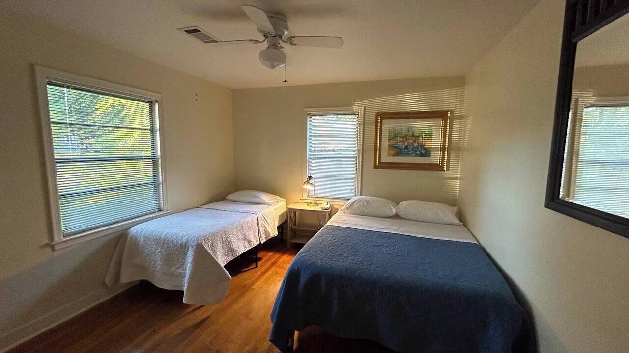 Photo of Bedroom in Fondren
