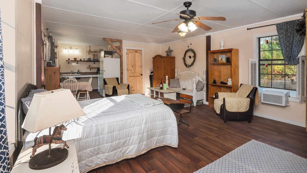 Photo of Bedroom in Marianna