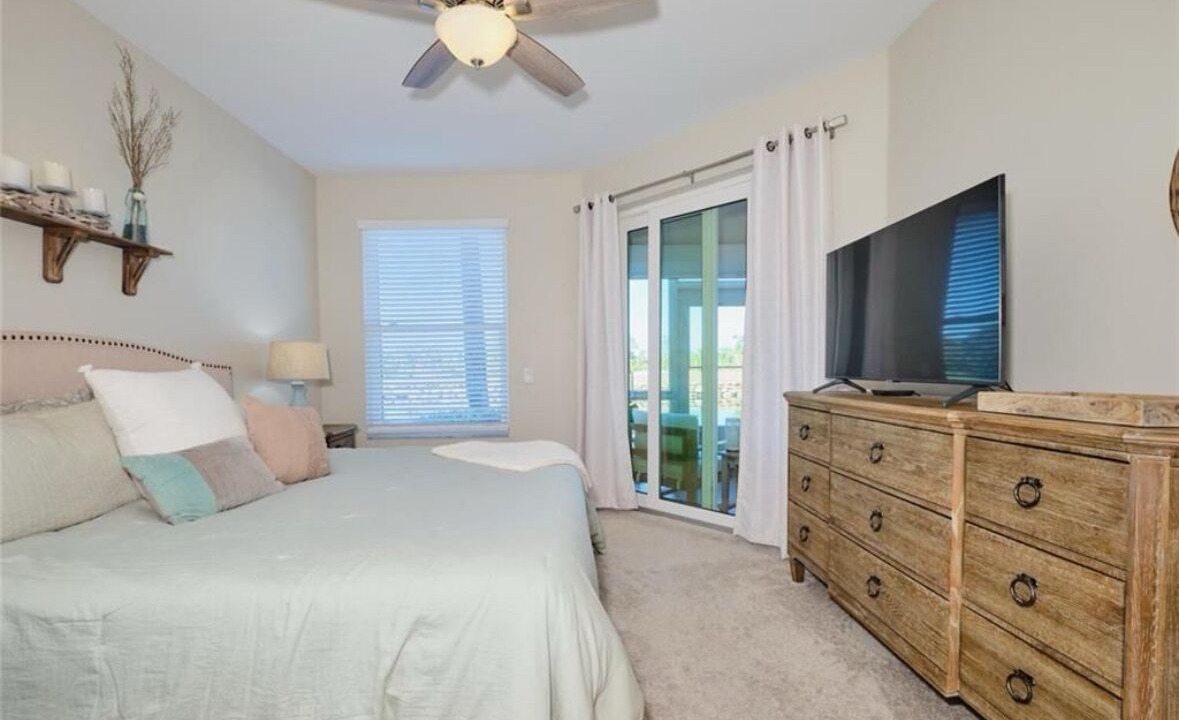 Photo of Bedroom in Tropical Cove