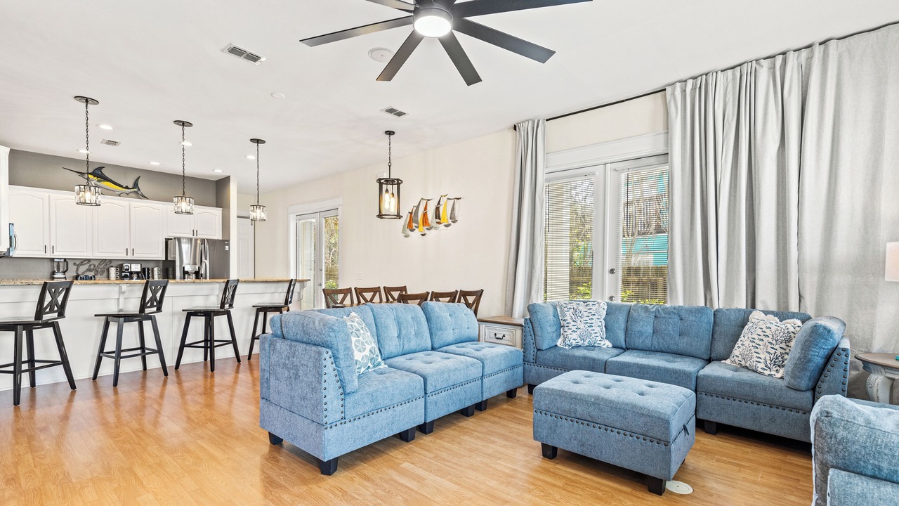 Photo of Livingroom in Bahama Beach