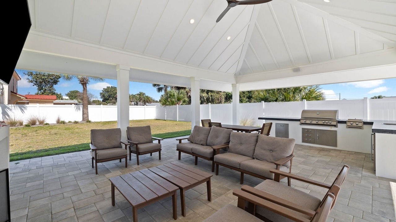Photo of Patio Balcony in Laguna Beach