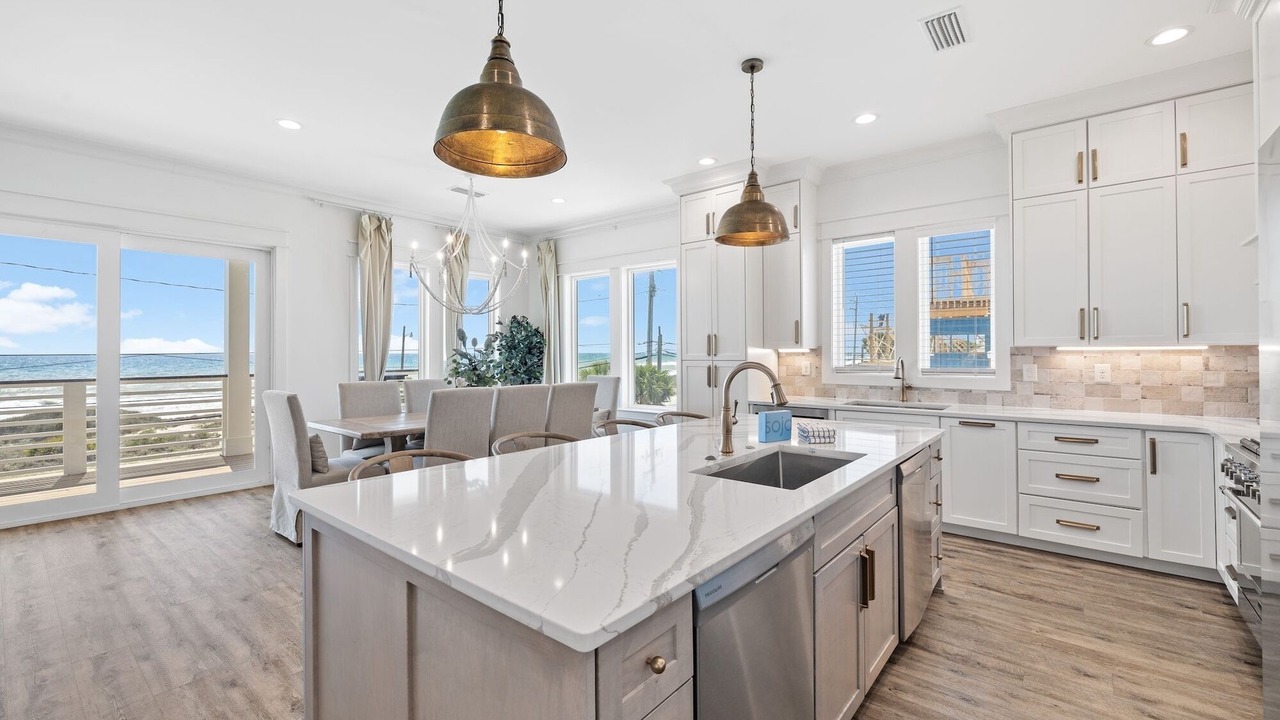 Photo of Kitchen in Laguna Beach