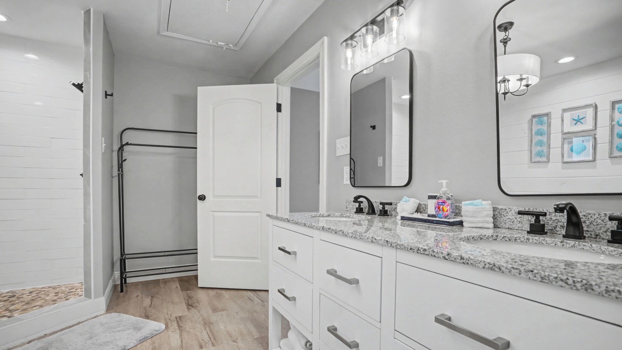 Photo of Bathroom in Royal Lagoons