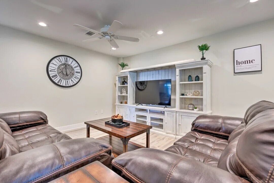 Photo of Livingroom in Mississippi City