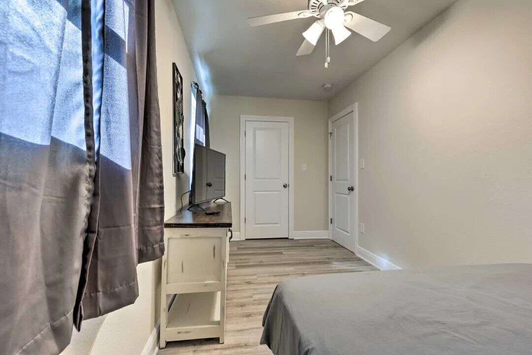 Photo of Bedroom in Mississippi City