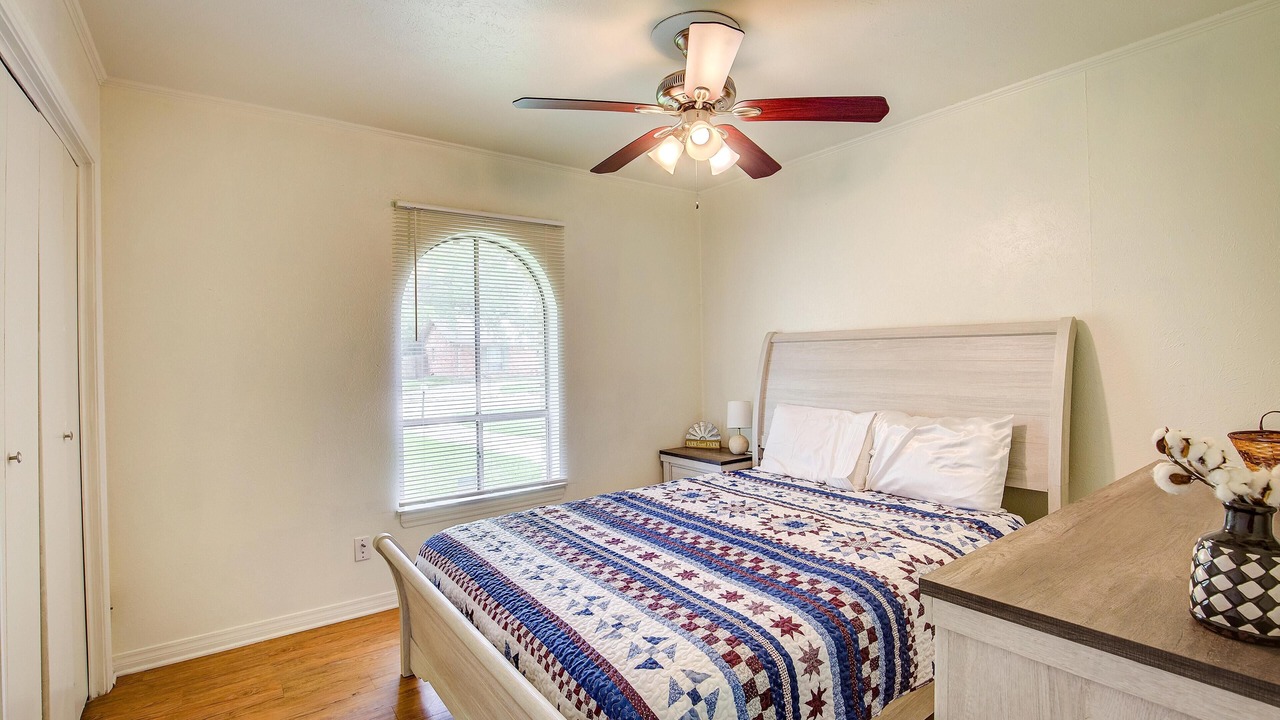 Photo of Bedroom in Commerce