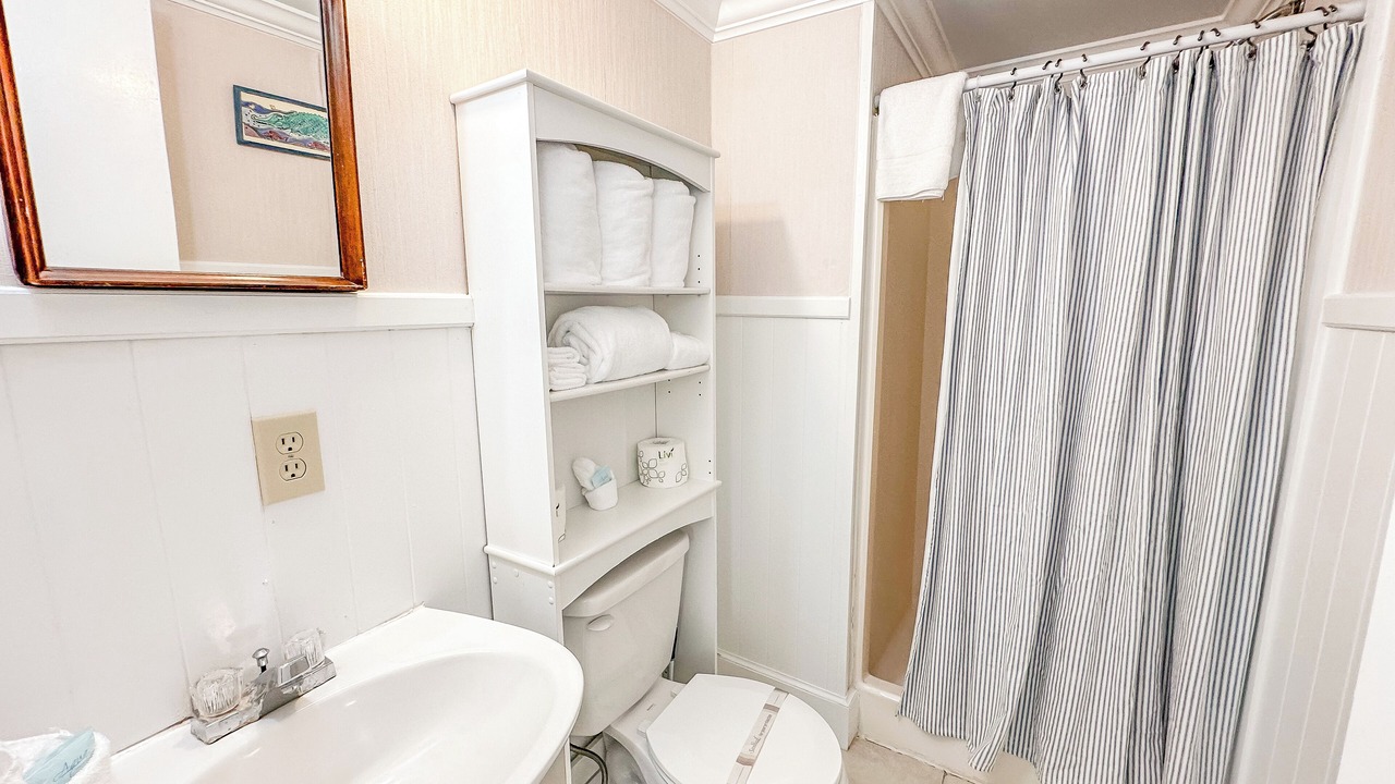 Photo of Bathroom in Royal Lagoons