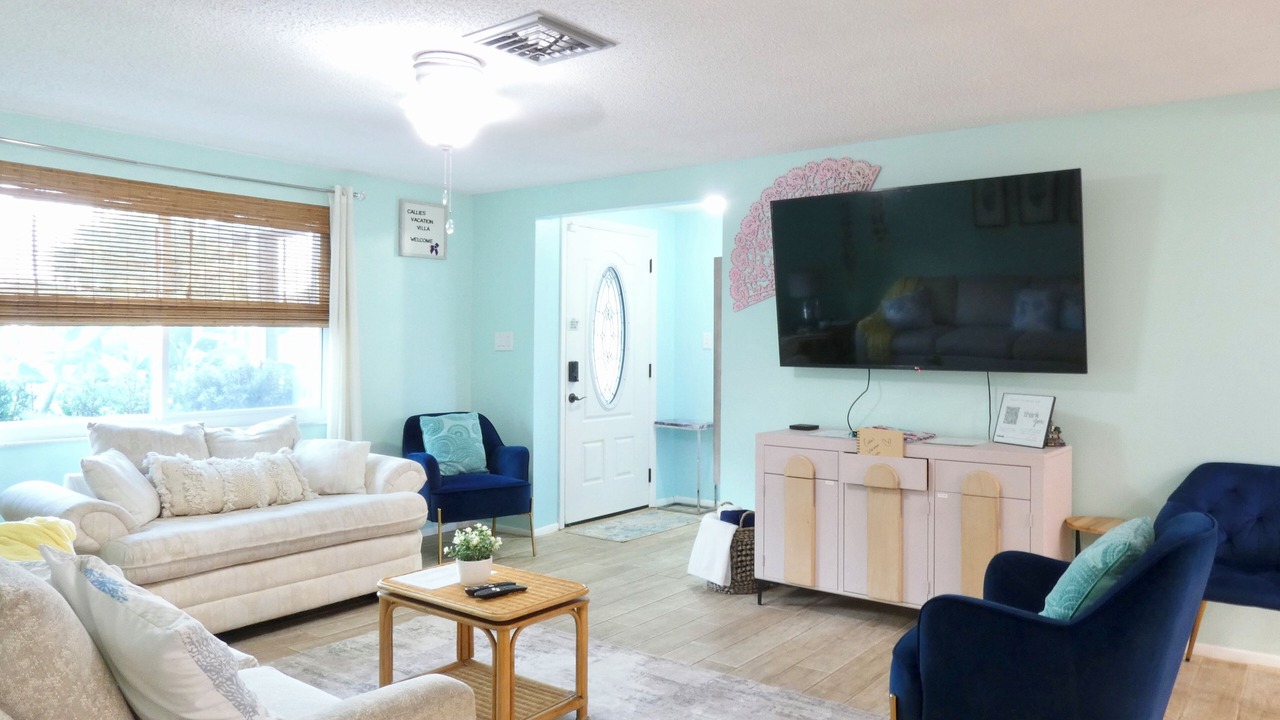 Photo of Livingroom in Regency Park