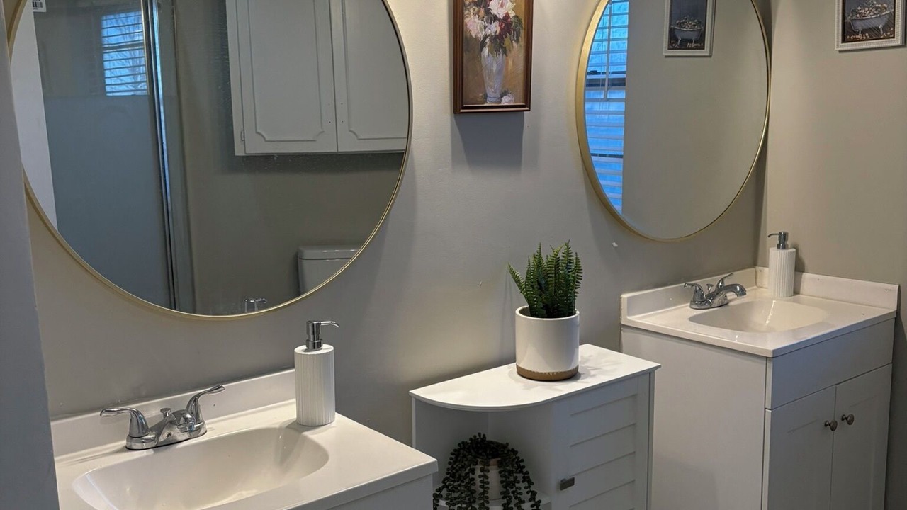 Photo of Bathroom in Calera