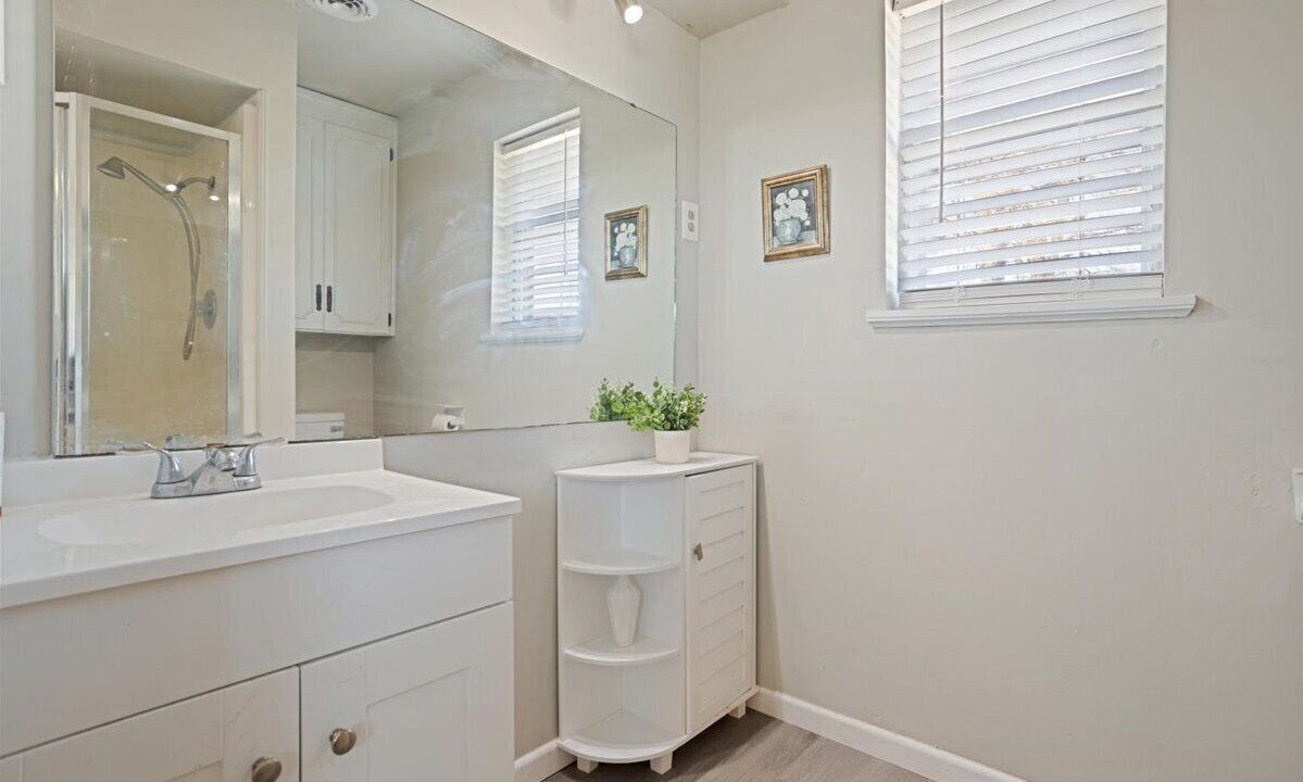 Photo of Bathroom in Calera