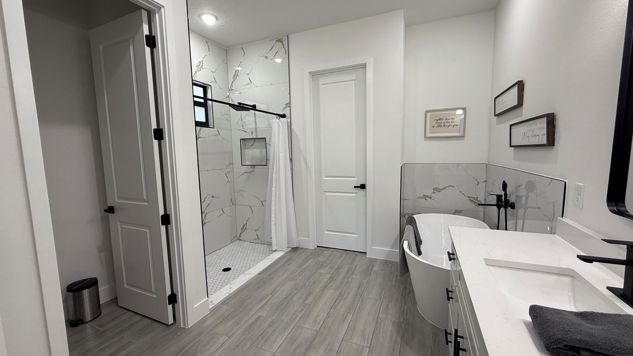 Photo of Bathroom in Pine Valley