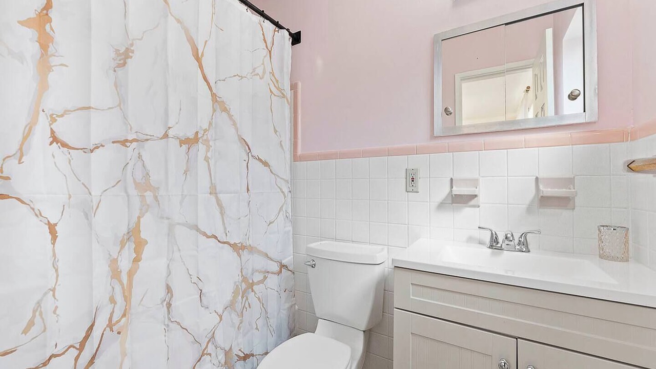 Photo of Bathroom in Coral Ridge Isles
